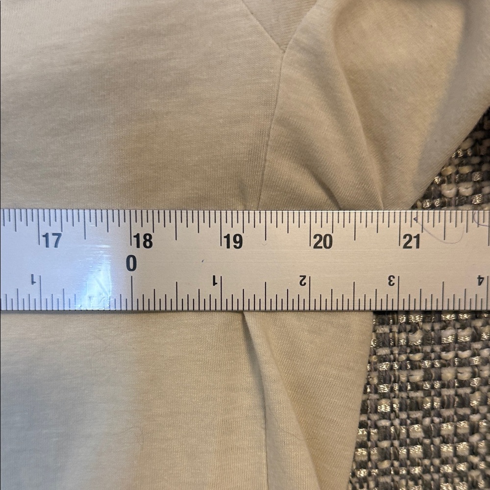 Patagonia‎ Essential Lightweight Polo Shirt - Cream/Off-White - Picture 2 of 7